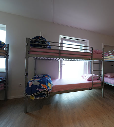 dortoir féminin 6 lits